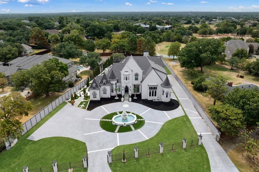 Property photo for 361 S White Chapel Boulevard, Southlake, TX