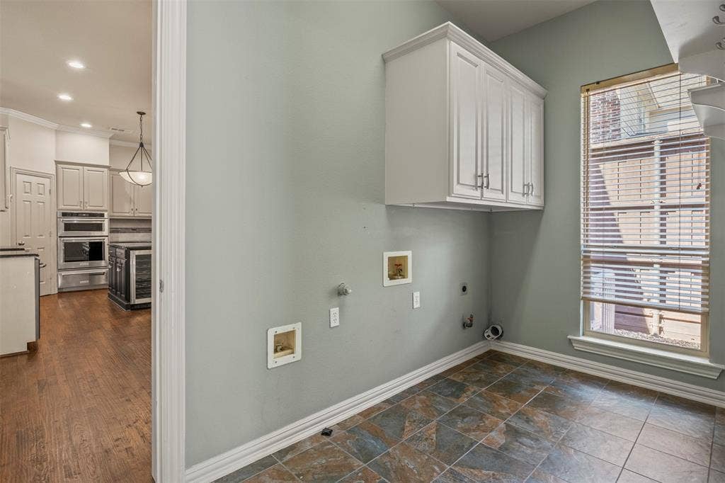 5812 Kingsbrook Drive, Plano, TX 75093 Spacious and has a window for natural light.