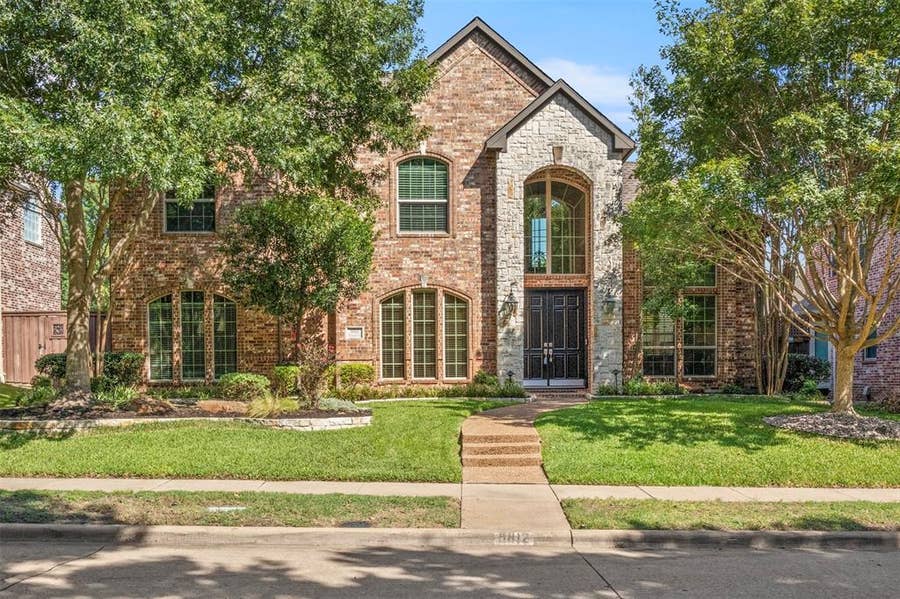 Property photo for 5812 Kingsbrook Drive, Plano, TX