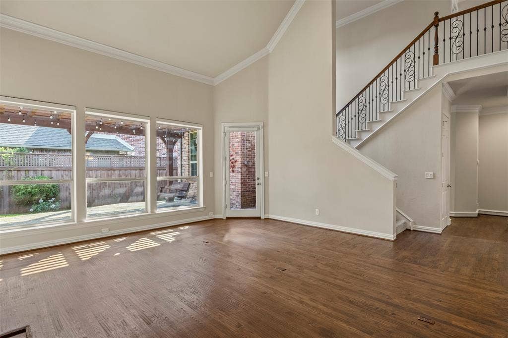5812 Kingsbrook Drive, Plano, TX 75093 Beautiful hardwood floors.