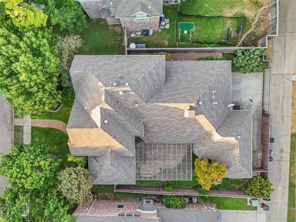 5812 Kingsbrook Drive, Plano, TX 75093 5812 Kingsbrook Drive, Plano, TX 75093