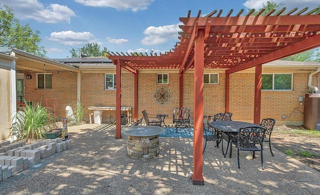 1732 Hilltop Drive, Waco, TX 76710 1732 Hilltop Drive, Waco, TX 76710