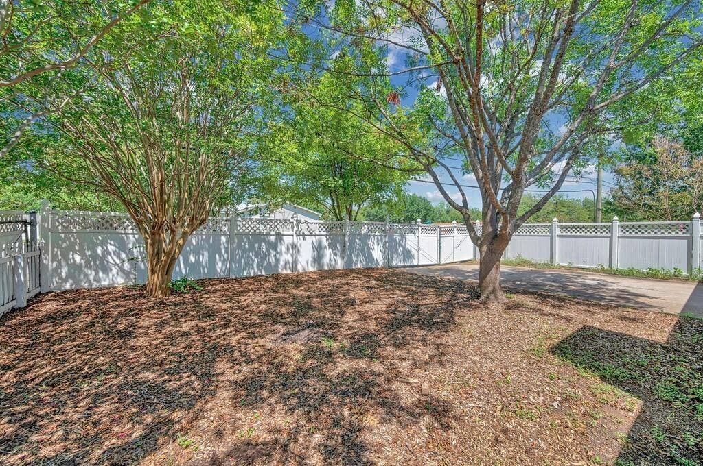 1732 Hilltop Drive, Waco, TX 76710 1732 Hilltop Drive, Waco, TX 76710