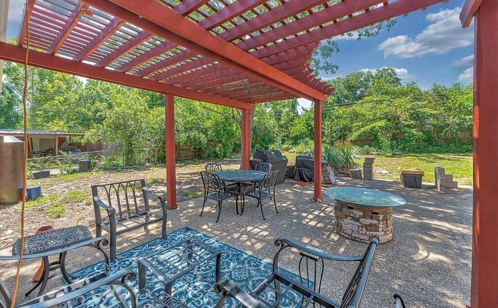 1732 Hilltop Drive, Waco, TX 76710 1732 Hilltop Drive, Waco, TX 76710