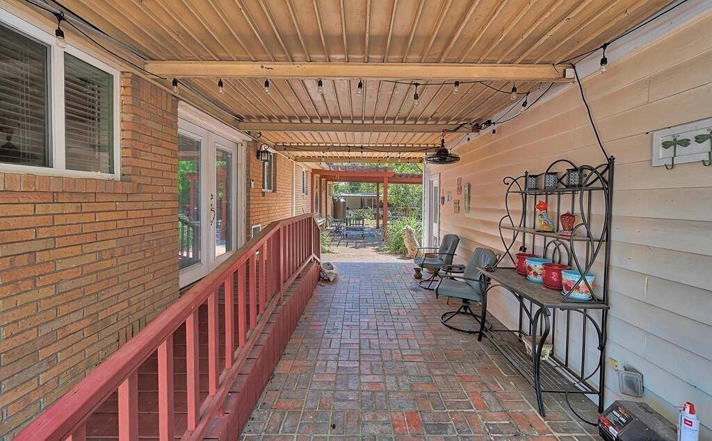 1732 Hilltop Drive, Waco, TX 76710 1732 Hilltop Drive, Waco, TX 76710