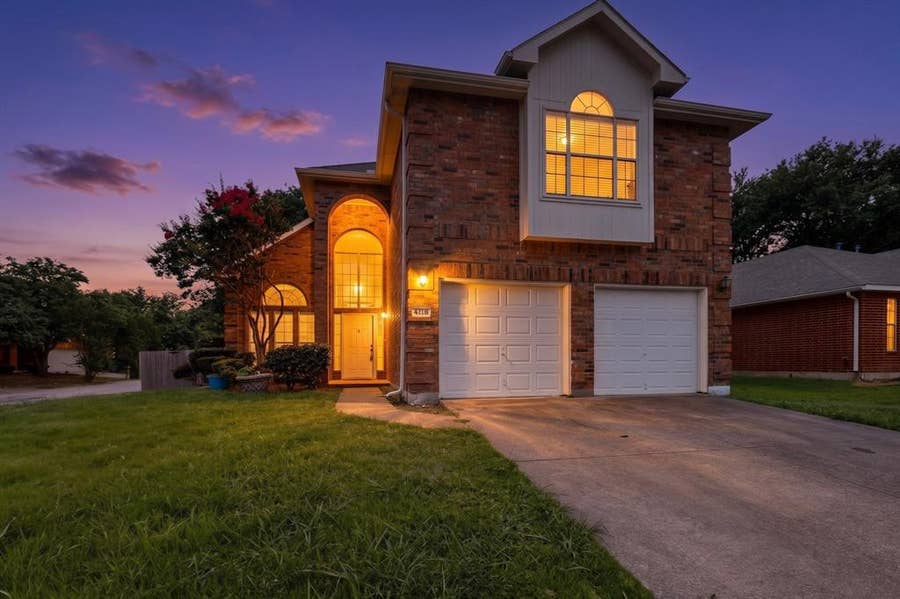 Property photo for 4118 Wynford Drive, Garland, TX
