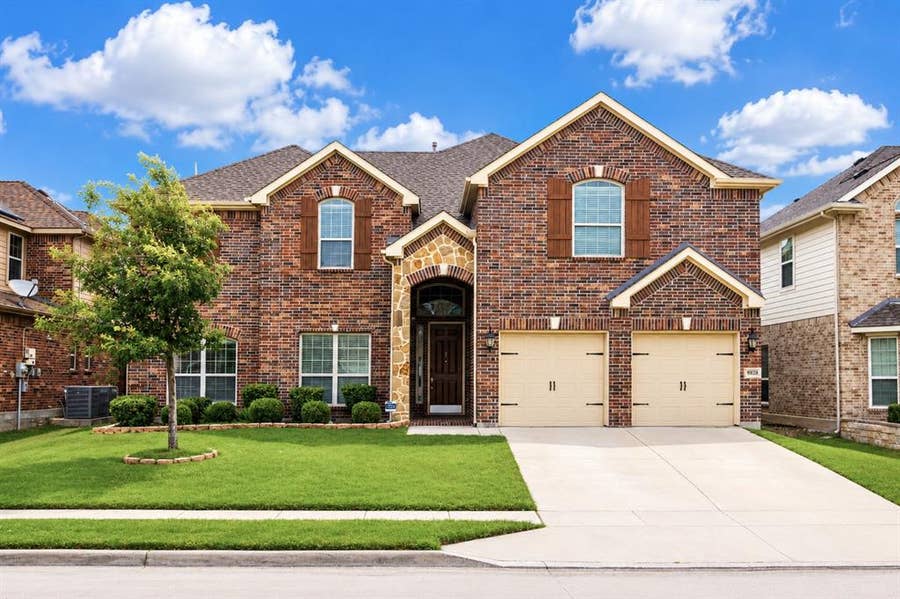 Property photo for 9828 Milkweed Lane, Fort Worth, TX