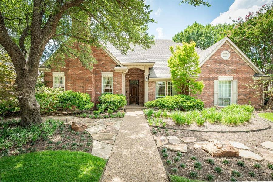 Property photo for 6622 Dupper Drive, Dallas, TX