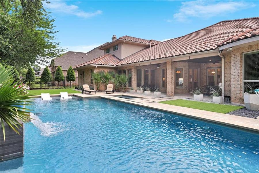 Property photo for 516 Cascade Springs Drive, Southlake, TX