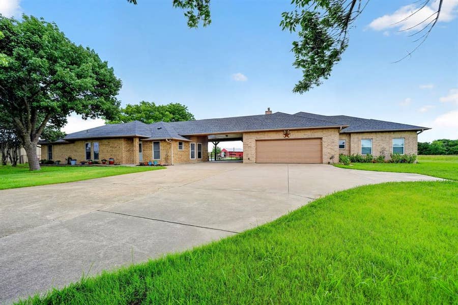 Property photo for 16810 Valley View, Forney, TX