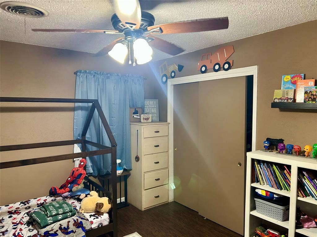 285 N Avenue B, Crawford, TX 76638 285 N Avenue B, Crawford, TX 76638