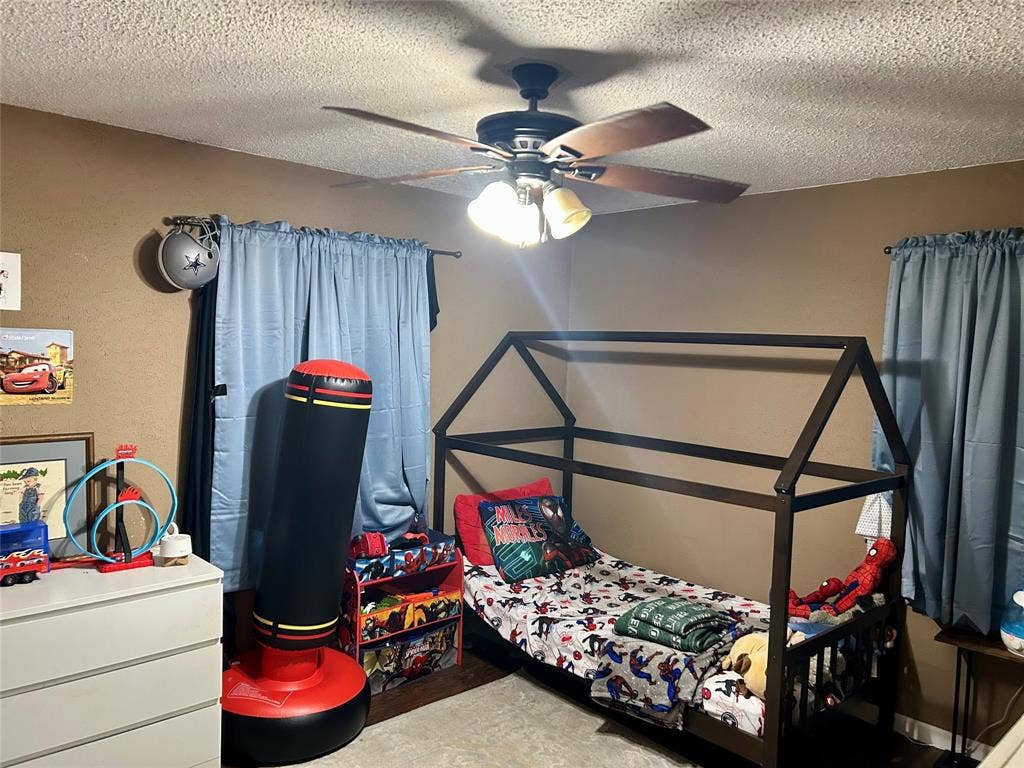 285 N Avenue B, Crawford, TX 76638 285 N Avenue B, Crawford, TX 76638