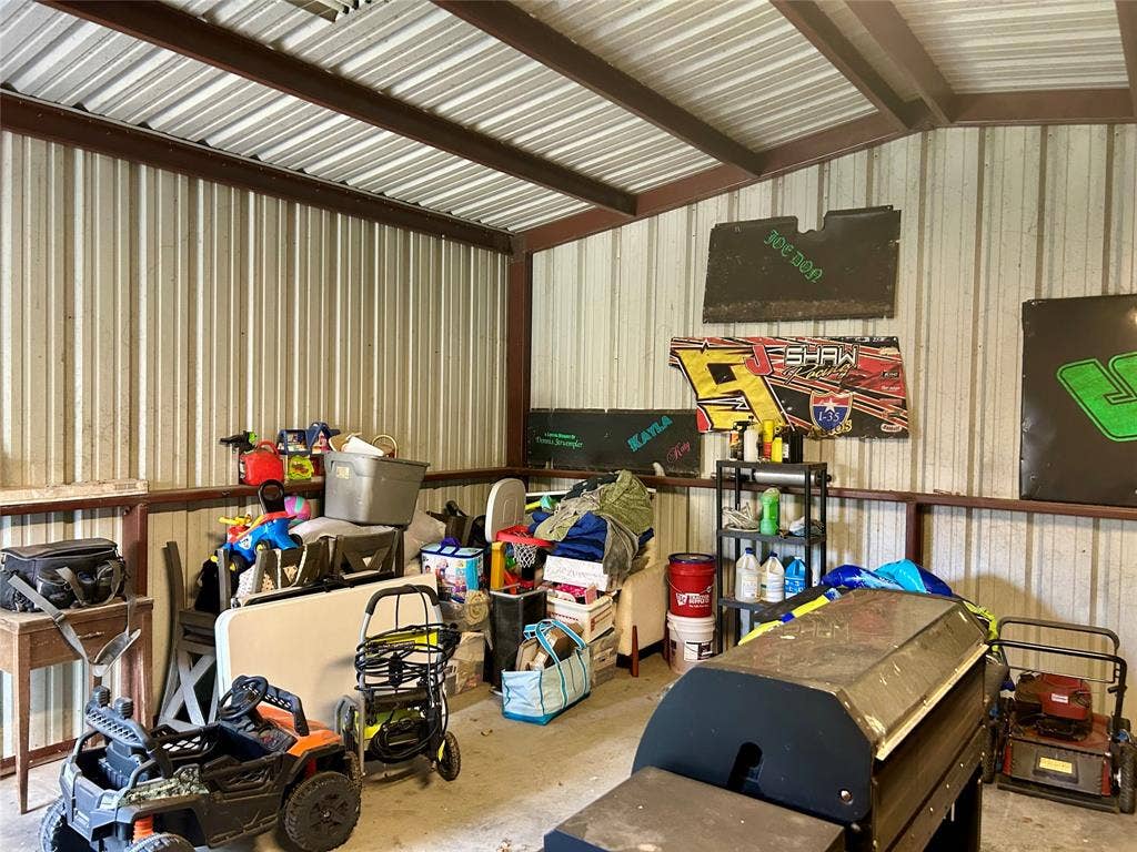 285 N Avenue B, Crawford, TX 76638 285 N Avenue B, Crawford, TX 76638