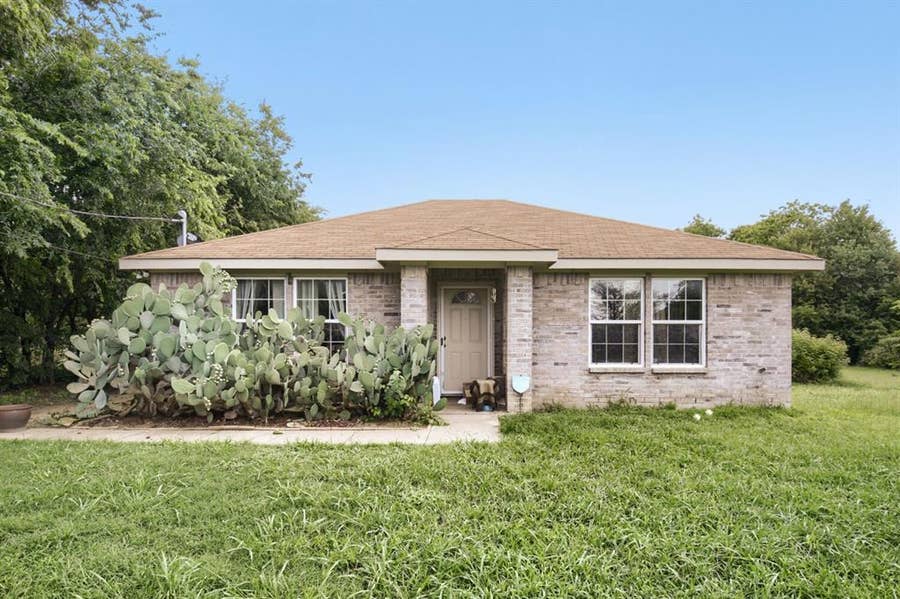 Property photo for 11617 Spence Lane, Balch Springs, TX