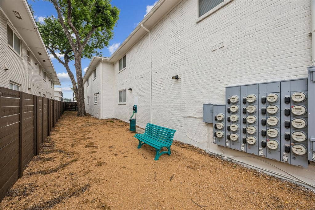 5018 San Jacinto Street, #107, Dallas, TX 75206 5018 San Jacinto Street, #107, Dallas, TX 75206