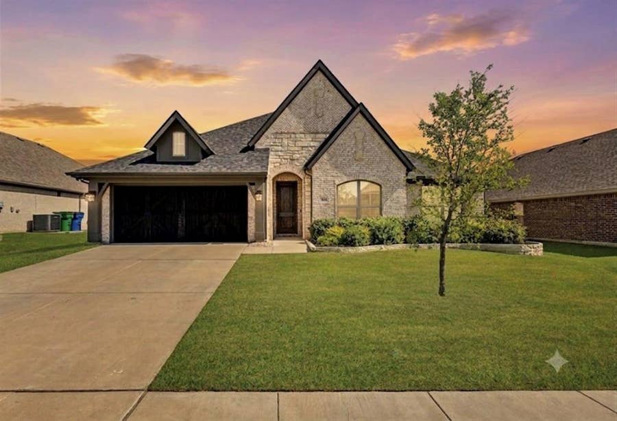 Property photo for 541 Harvest Grove Drive, Waxahachie, TX
