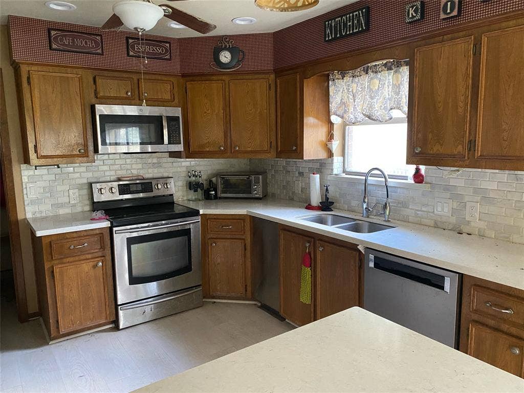 461 Imperial Circle, Coldspring, TX 77331 461 Imperial Circle, Coldspring, TX 77331