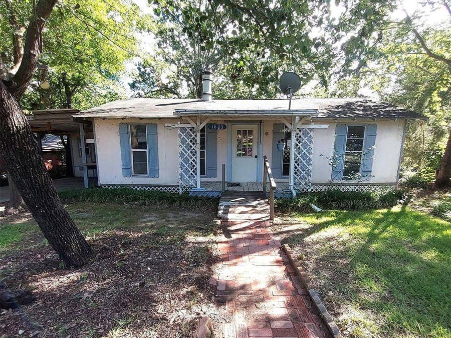 Property photo for 1805 Cherokee Trace, Tool, TX