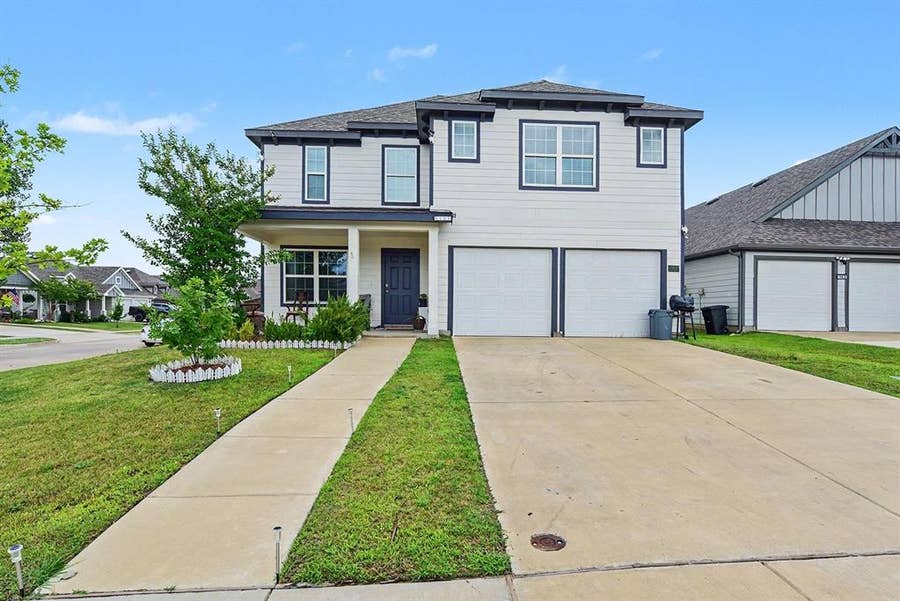 Property photo for 101 Spring Creek Lane, Terrell, TX