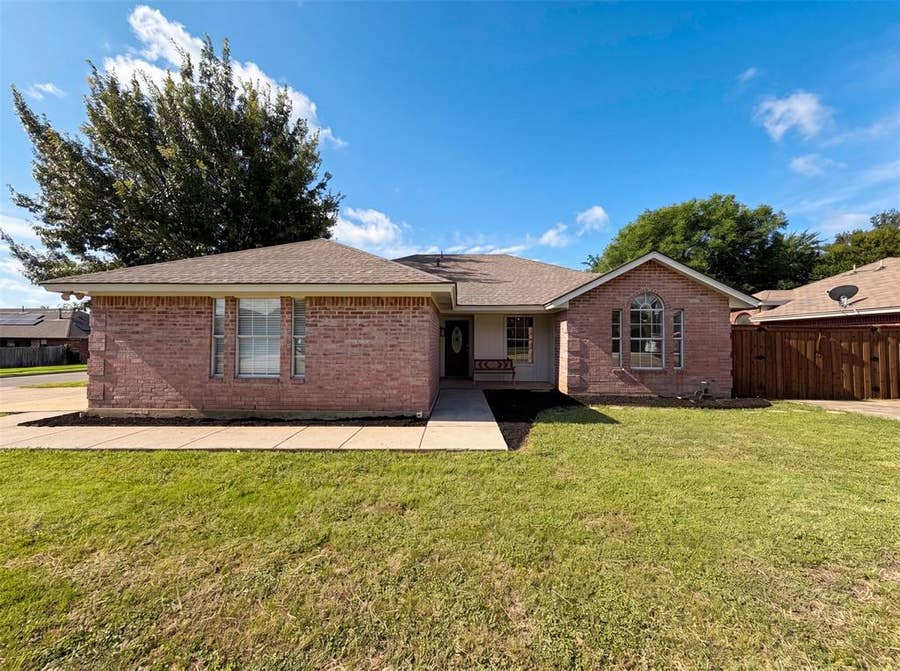 Property photo for 309 Marshall Creek Road, Roanoke, TX