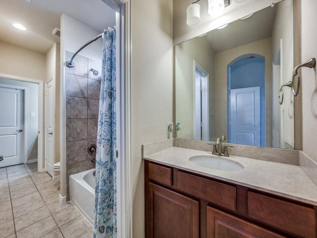7340 Beranger Drive, Irving, TX 75063 7340 Beranger Drive, Irving, TX 75063