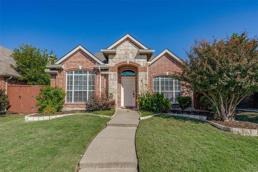 Property photo for 4527 Aspen Glen Road, Plano, TX
