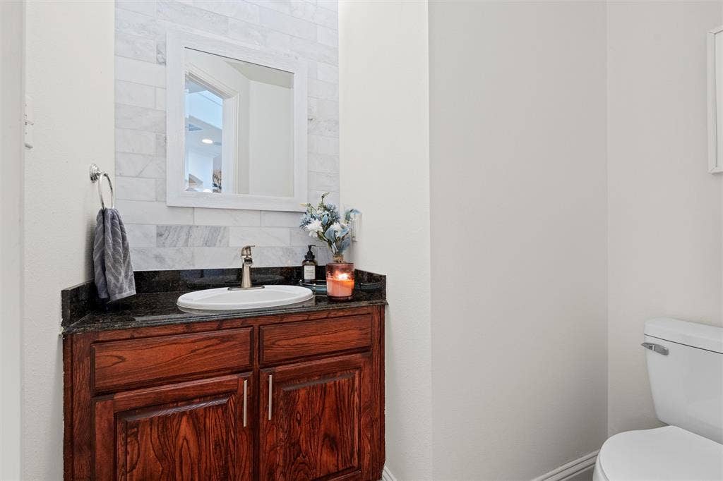 4424 Honfleur Court, Irving, TX 75038 First floor half bath. Recently updated!