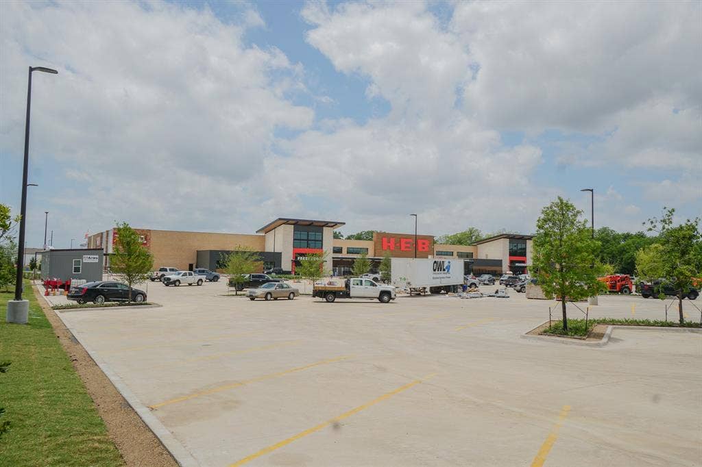 203 Grassy Creek Drive, Wylie, TX 75098 HEB coming soon at walking distance