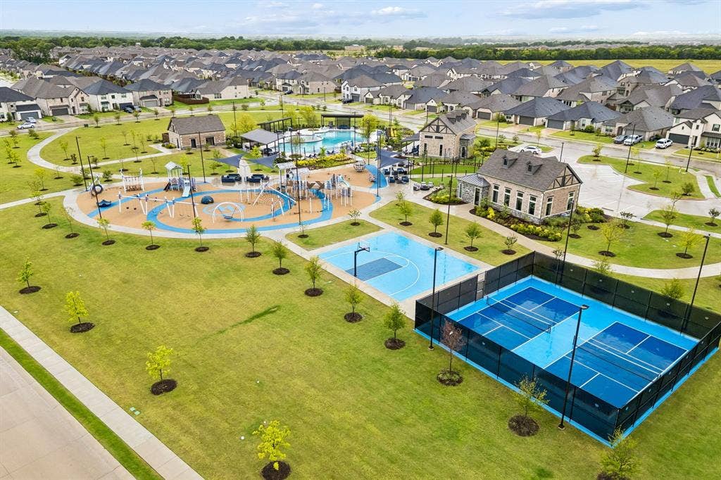 917 Breezy Street, Princeton, TX 75407 Community pool, playground, basketball court, and pickleball courts for your entertainment, enjoyment, and delight