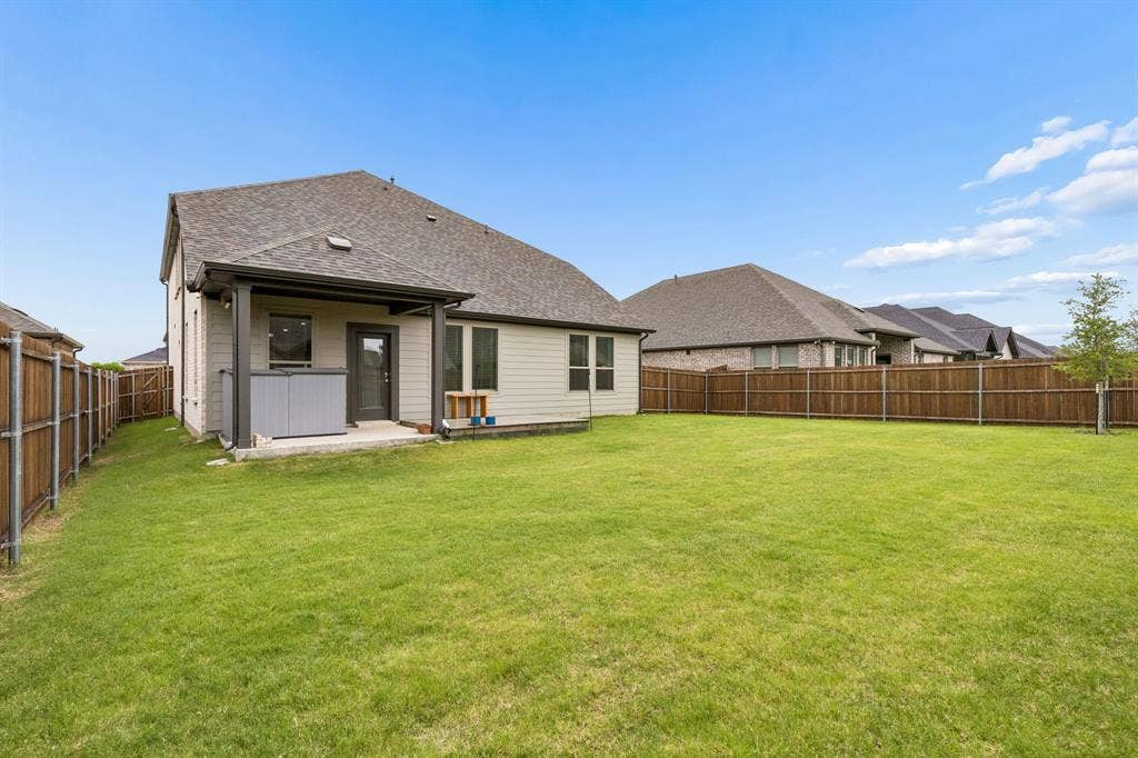 917 Breezy Street, Princeton, TX 75407 Large backyard