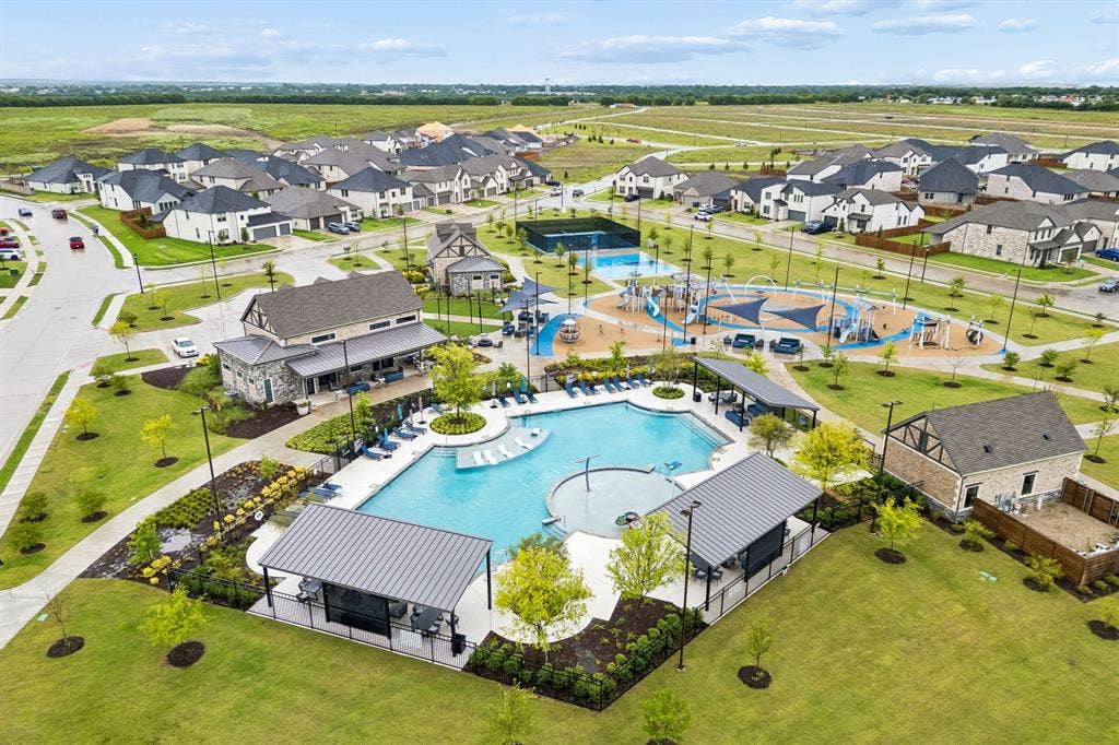 917 Breezy Street, Princeton, TX 75407 Community pool, playground, basketball court, and pickleball courts