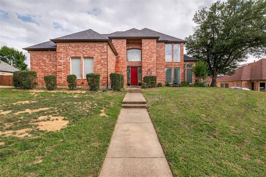 Property photo for 1516 Registry Drive, DeSoto, TX
