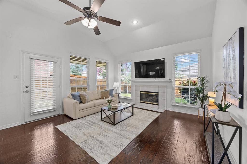 9446 Abbey Road, Irving, TX 75063