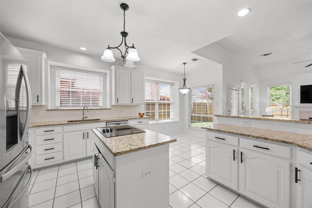 9446 Abbey Road, Irving, TX 75063