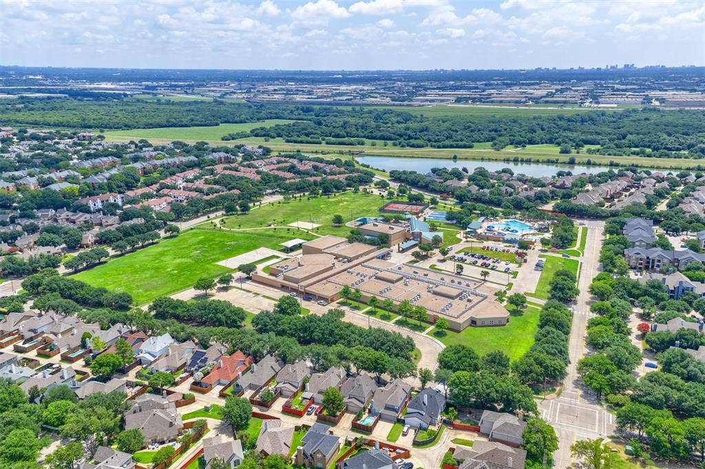 9446 Abbey Road, Irving, TX 75063
