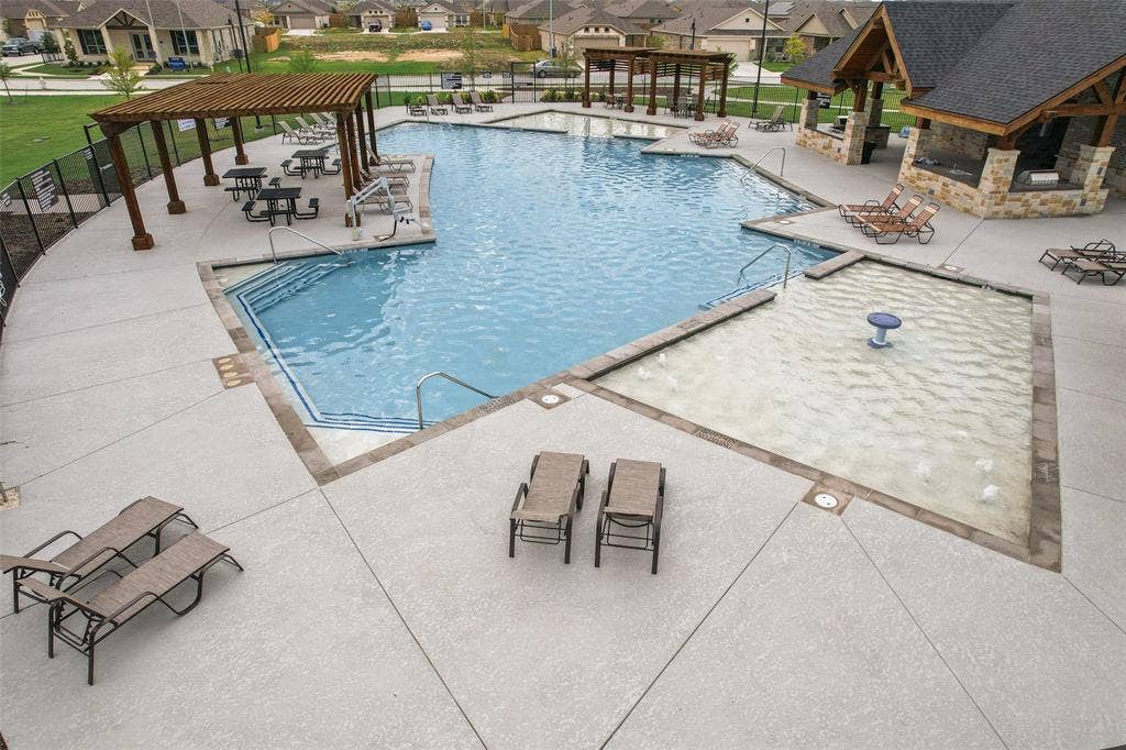 1324 Amapola Drive, Haslet, TX 76052 1324 Amapola Drive, Haslet, TX 76052