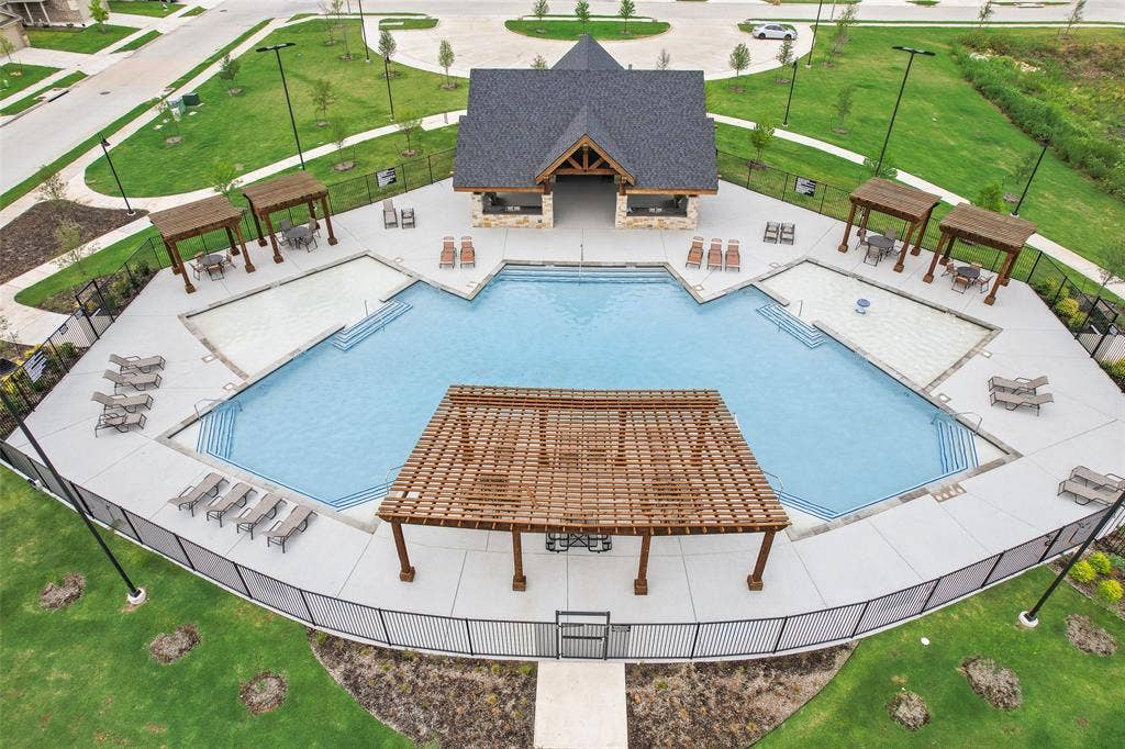 1324 Amapola Drive, Haslet, TX 76052 1324 Amapola Drive, Haslet, TX 76052