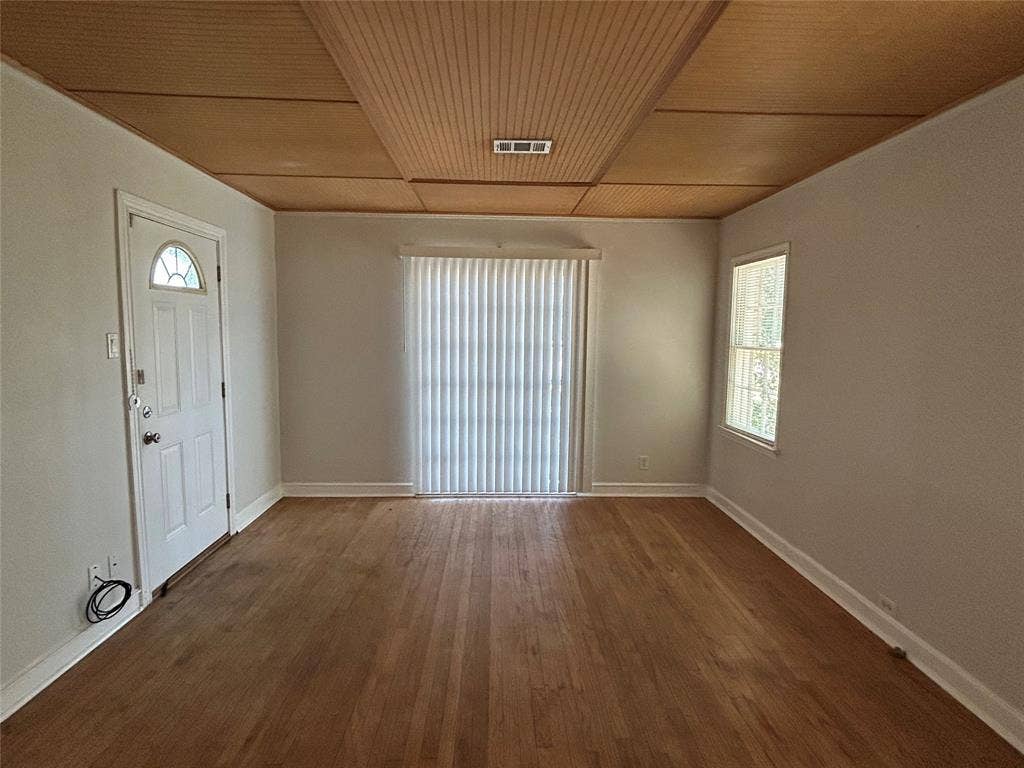 640 E Pleasant Run Road, DeSoto, TX 75115 640 E Pleasant Run Road, DeSoto, TX 75115