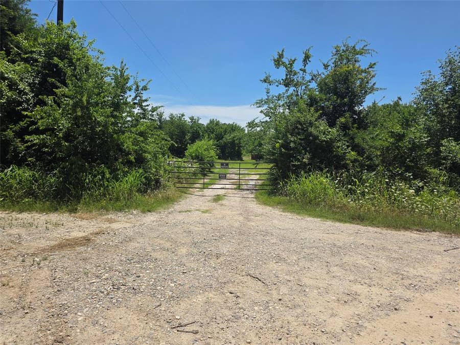 Property photo for 4587 County Road 4415, Wolfe City, TX