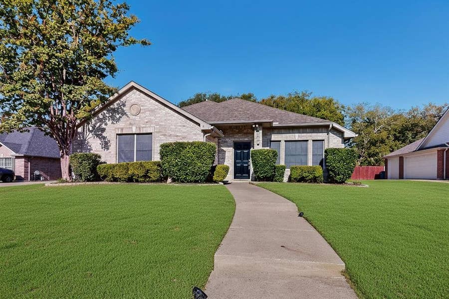 Property photo for 1911 Random Oaks Drive, Rockwall, TX