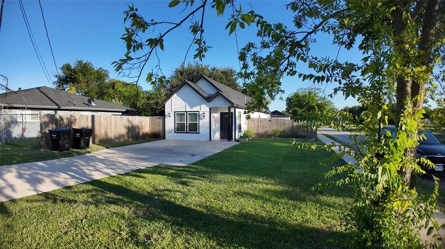 Property photo for 4709 Lee Street, Greenville, TX