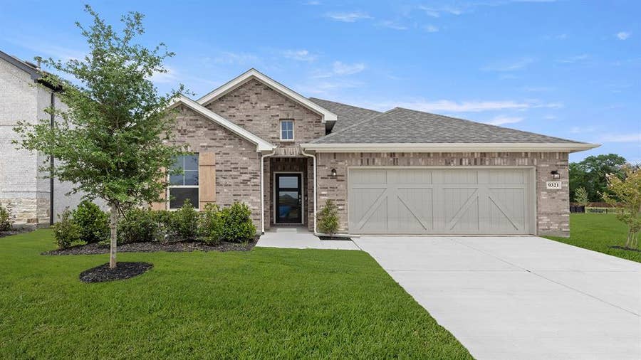 Property photo for 1323 Ackerman Street, Royse City, TX