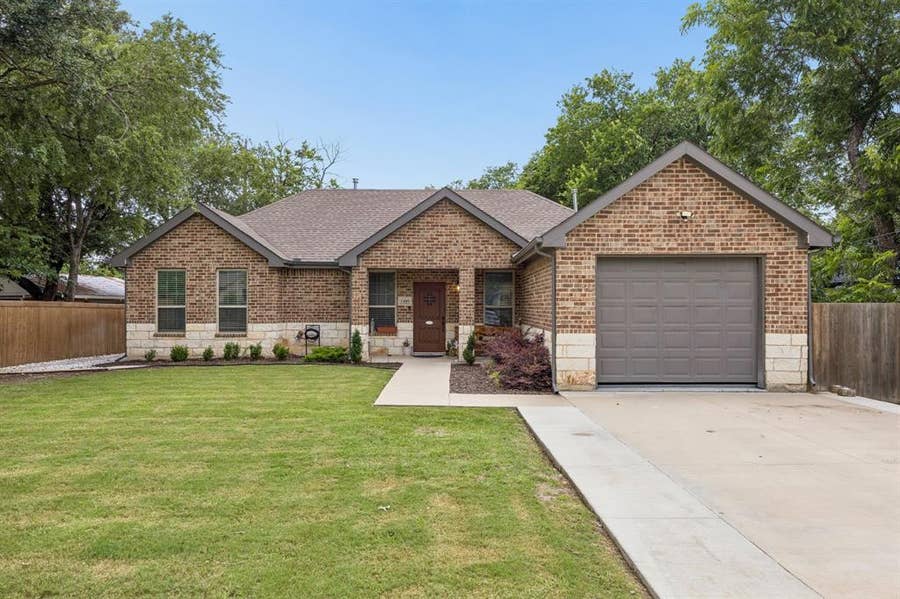 Property photo for 1409 Powell Road, Mesquite, TX