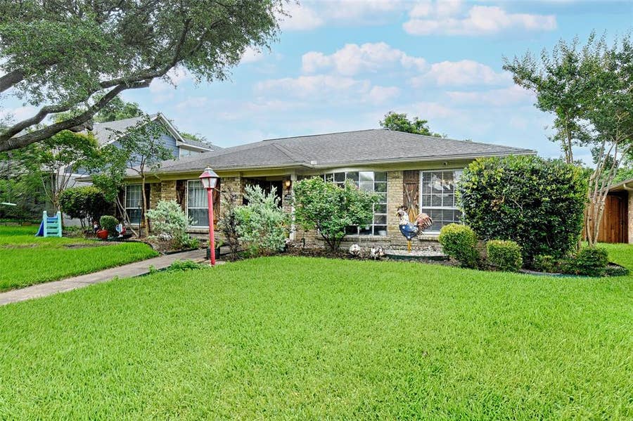 Property photo for 7272 Alto Caro Drive, Dallas, TX