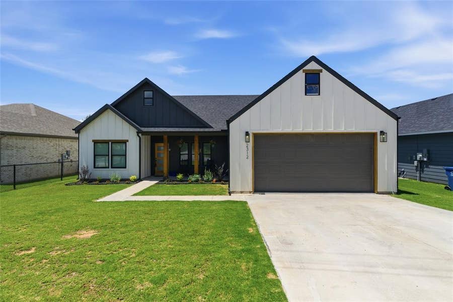 Property photo for 2312 Neches Street, Granbury, TX