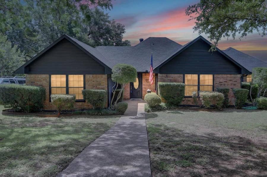 Property photo for 1002 Capetown Drive, Grand Prairie, TX