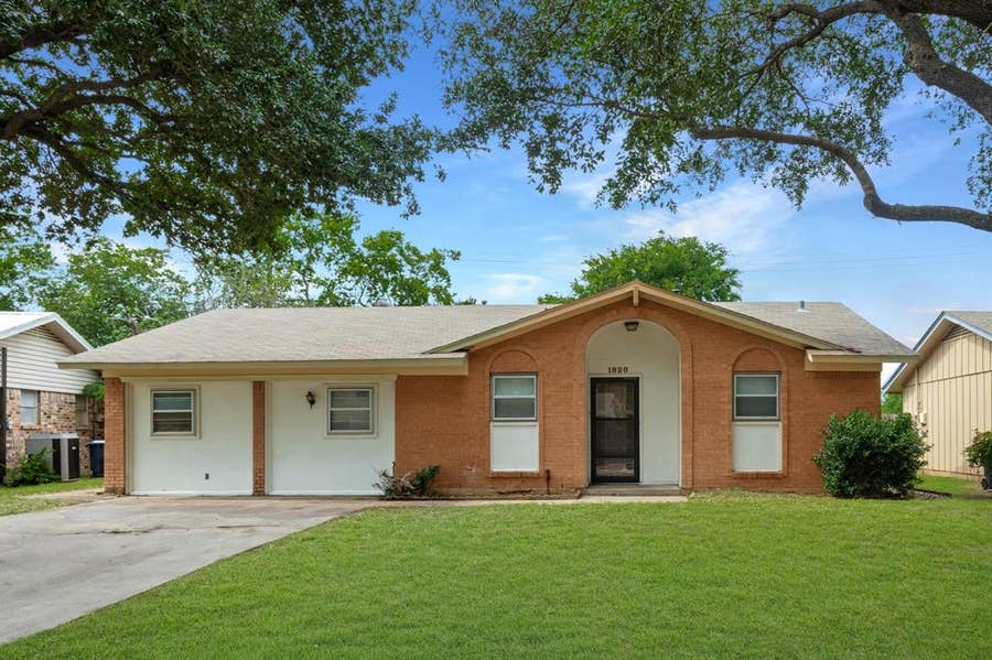 Property photo for 1820 Emery Street, Denton, TX