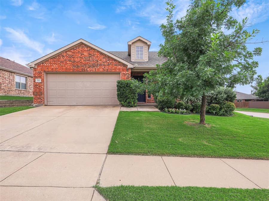 Property photo for 501 Winchester Drive, Celina, TX