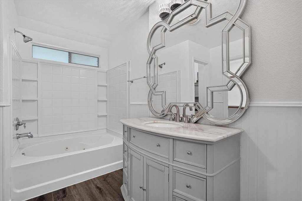 9324 Warren Drive, McKinney, TX 75071 9324 Warren Drive, McKinney, TX 75071