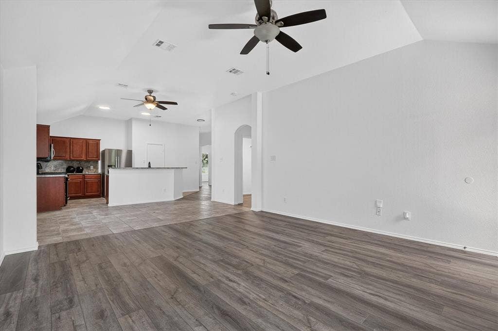 9324 Warren Drive, McKinney, TX 75071 9324 Warren Drive, McKinney, TX 75071